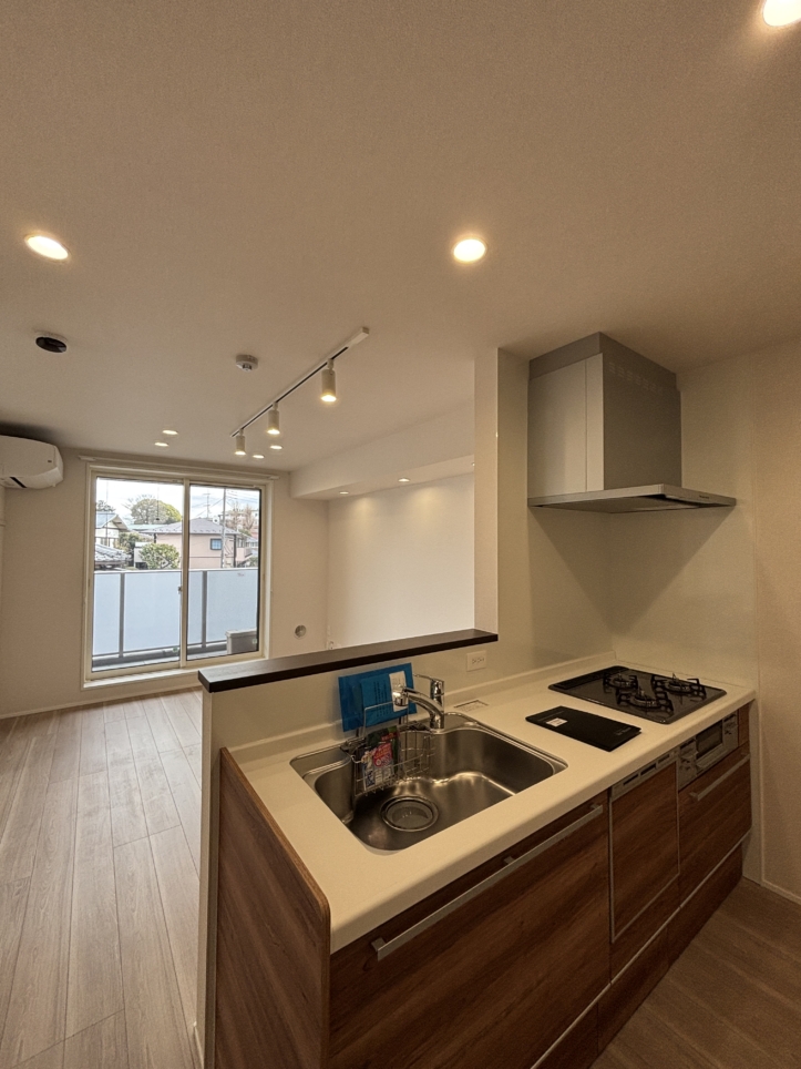 新築☆　	フェール　シュヴァル ２０５