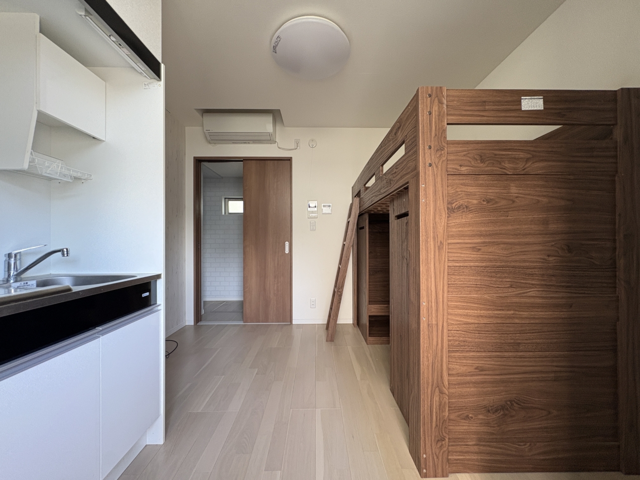 ロフトベッド付き☆　ＺＥＳＴ　ＭＵＳＡＫＯ – 102号室