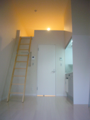 ロフト付きで綺麗なお部屋☆【イルソーレ】（橋本駅）