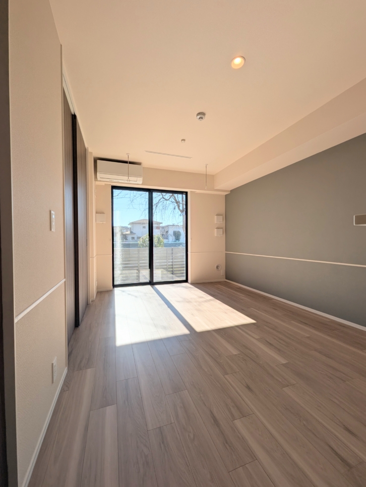 築浅、旭化成施工の建物です！😊　La Gracieuse（高田駅）