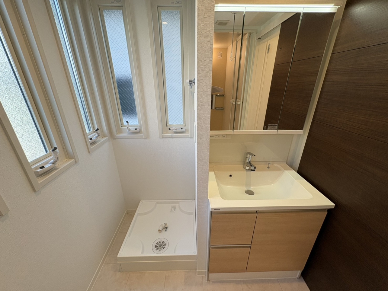 角部屋☆最上階メゾネット【ＳＵＮＲＩＳＥ　ＭＡＲＴＨＡ　 201】