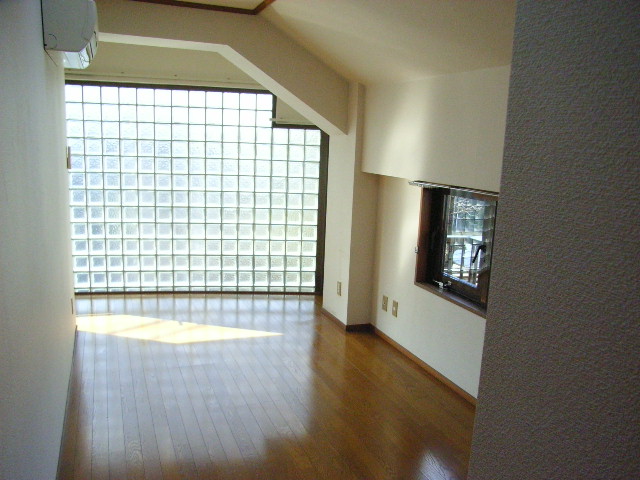 最上階1フロア住戸☆【グレイス烏山】