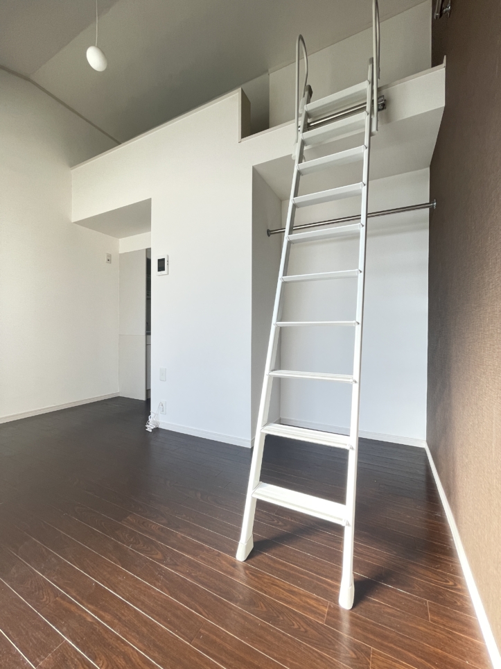 星川駅から徒歩10分以内！大通り近くで生活便利♪　～ソリッド・リファイン星川～