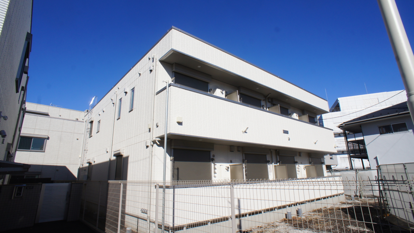 築浅！オートロック付きアパート♪【ソフィア】