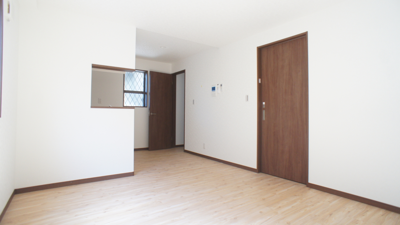 2020年築！オートロック付きアパートです♪【ルミナステラス明大前】