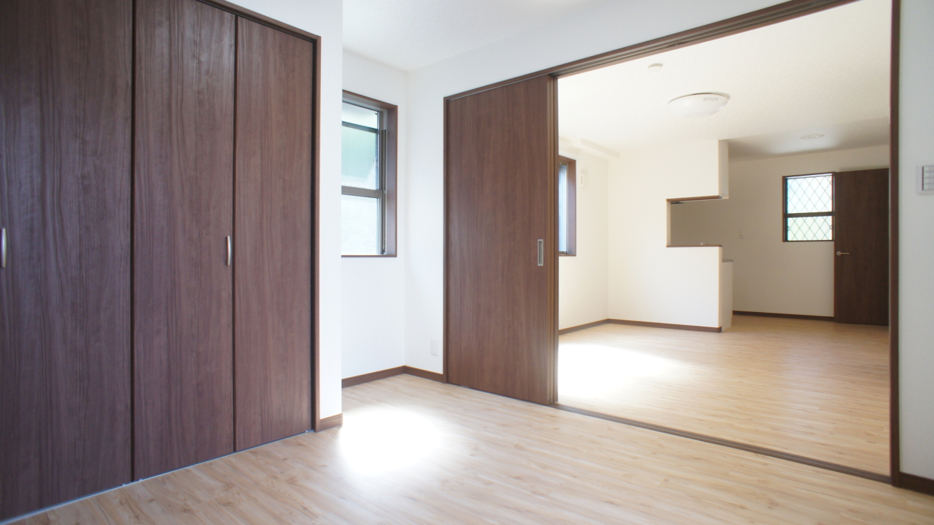 2020年築！オートロック付きアパートです♪【ルミナステラス明大前】