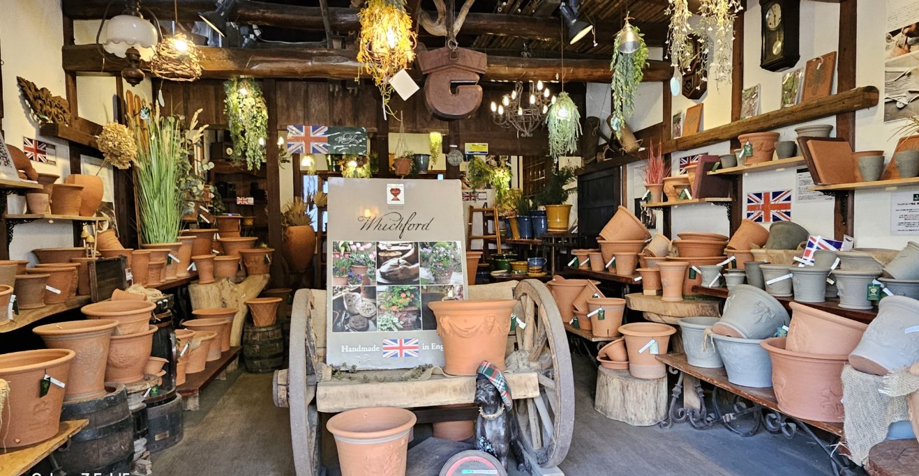 お花と緑に囲まれて幸せ気分(^^♪　《渋谷園芸　練馬本店》