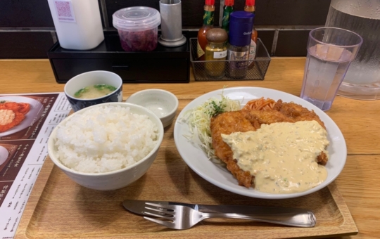 ＜池袋＞本場宮崎のチキン南蛮定食 ～青島食堂ランチ770円※期間限定　