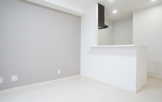 築浅！オートロック付きアパート♪【ソフィア】