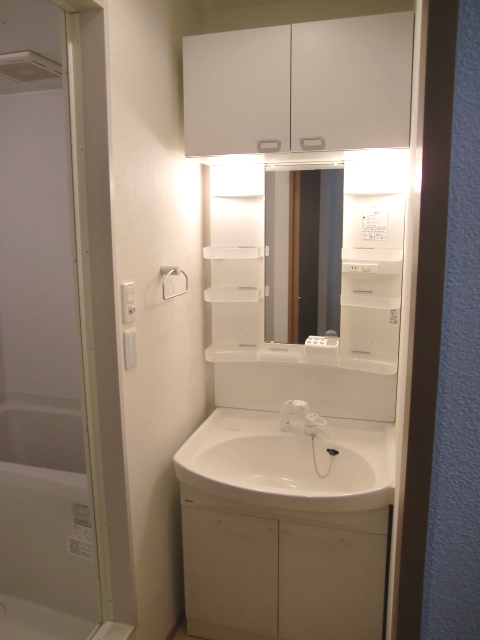 人気の旭化成施工物件☆独立洗面台付♪【Ｐｒｅｍｉｅｒｅ】