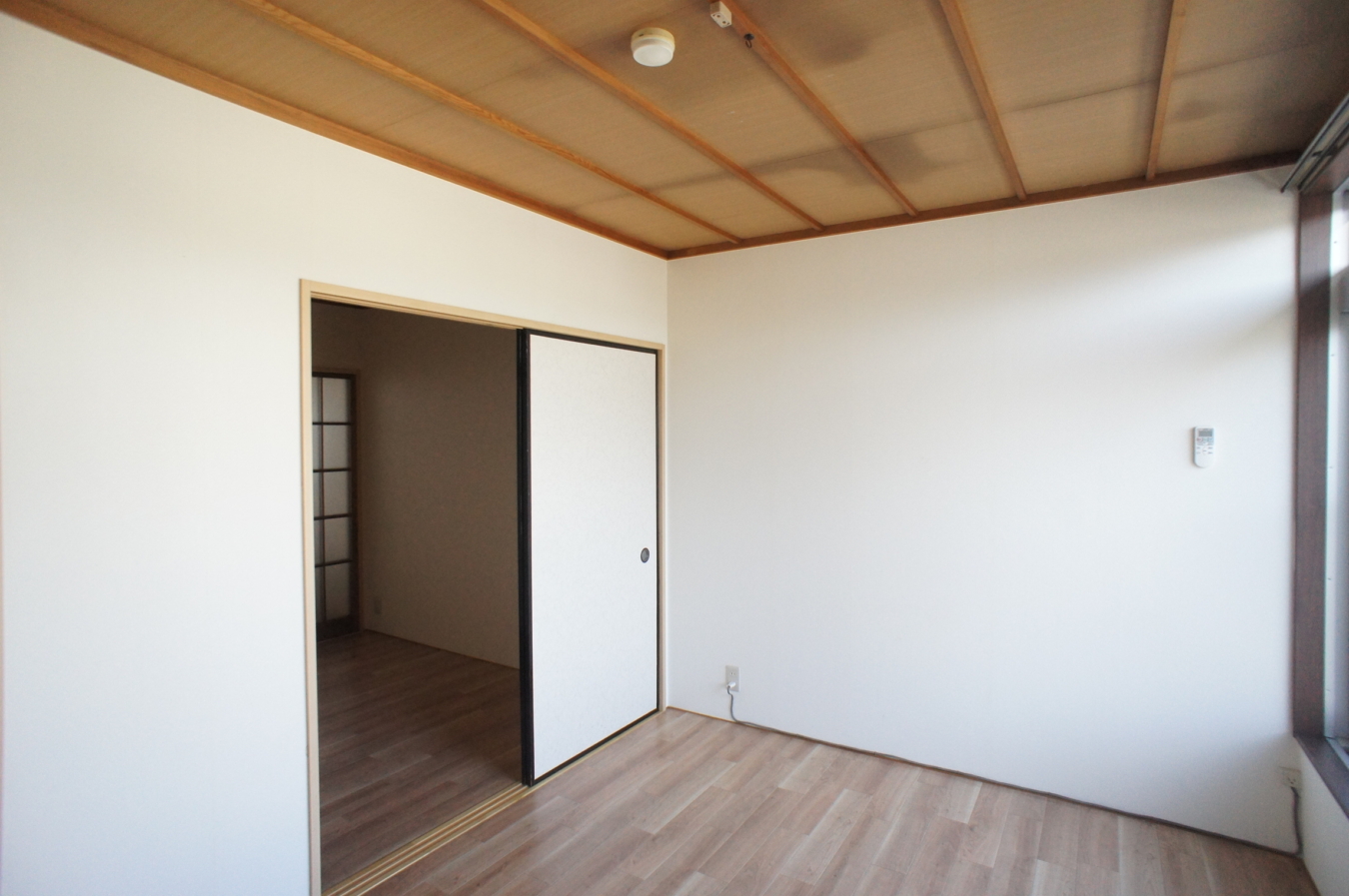 和室→洋室変更済【コーポイチカワ】