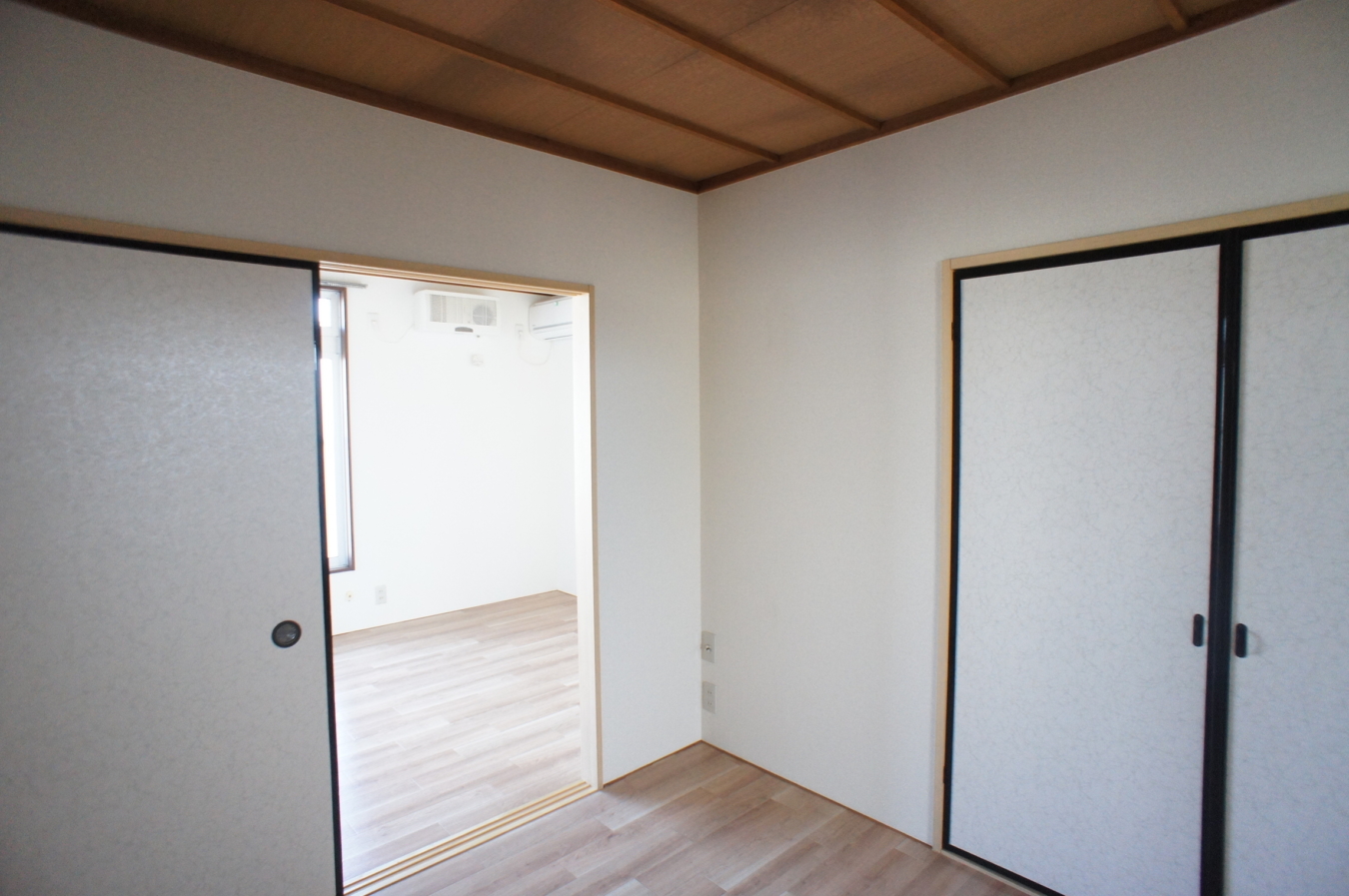 和室→洋室変更済【コーポイチカワ】