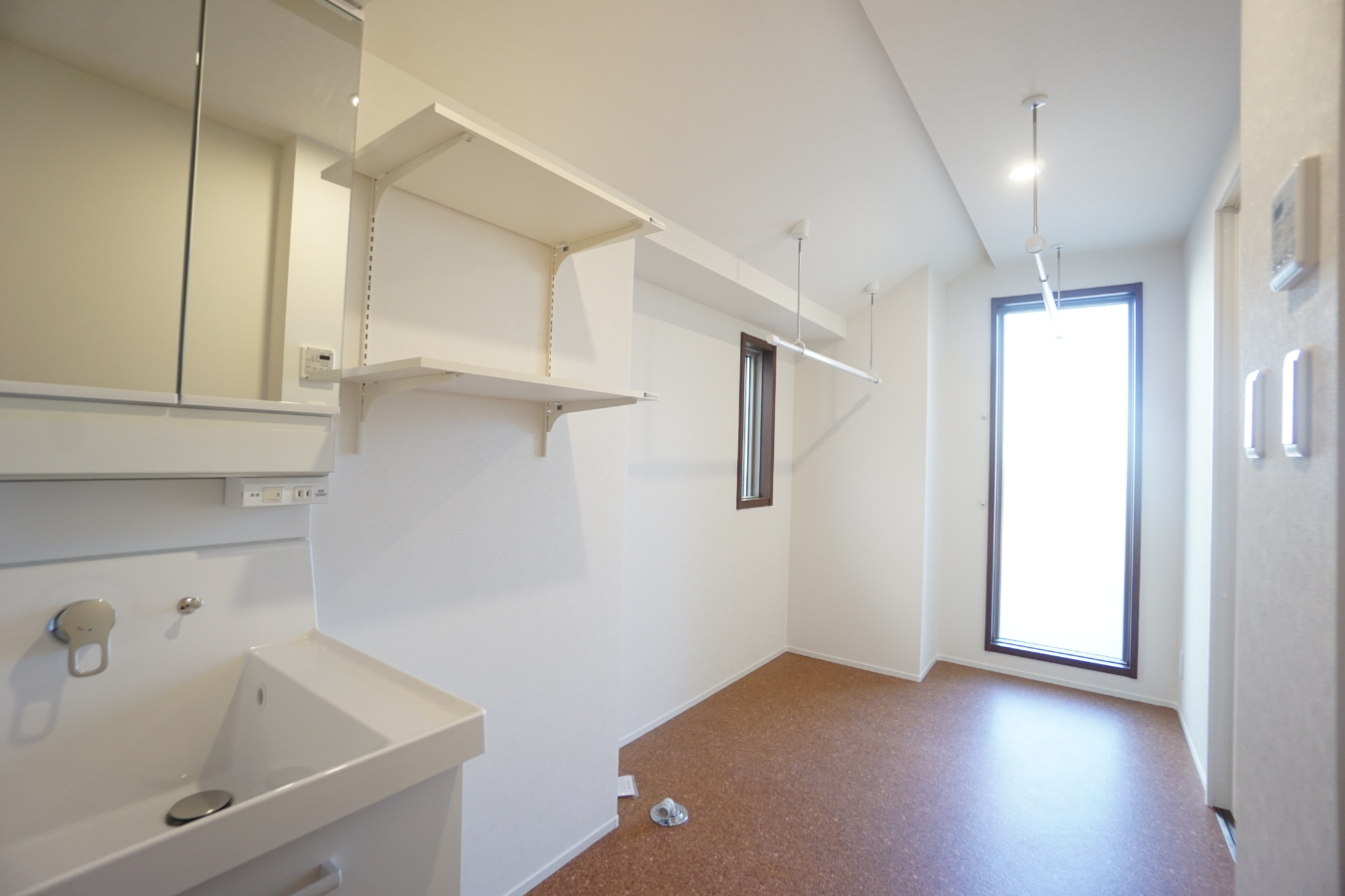 大型犬飼育可能な新築物件が完成しました！☆グランドール参宮橋201