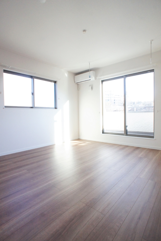 駐車場代0円、坂道なしの快感！ソレイユＮ♪