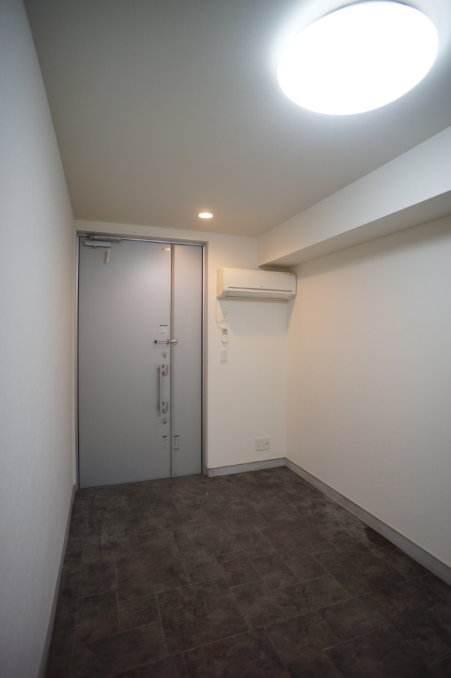 ペット飼育可＆大型バイク駐車可能【ＤＯＭＡガレージハウス】（めじろ台駅）