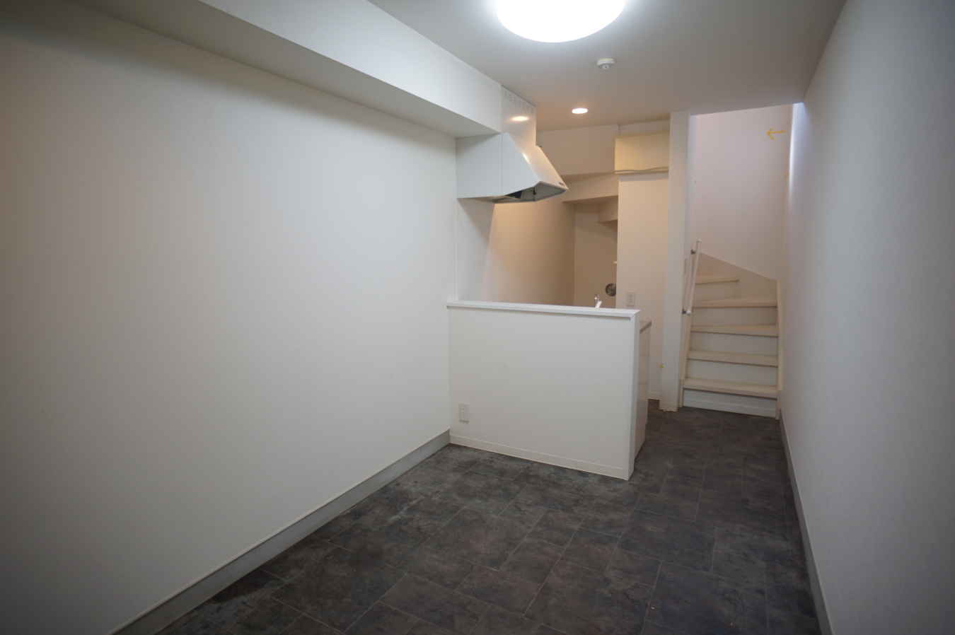 ペット飼育可＆大型バイク駐車可能【ＤＯＭＡガレージハウス】（めじろ台駅）