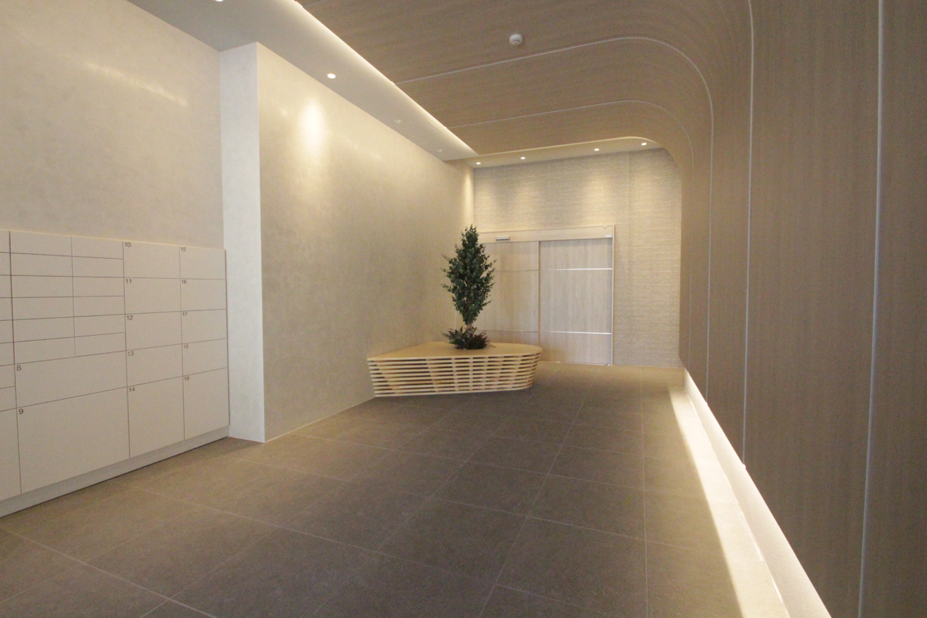 新横浜駅徒歩3分ホテルライク仕様のRC造マンション【パリスコート 】