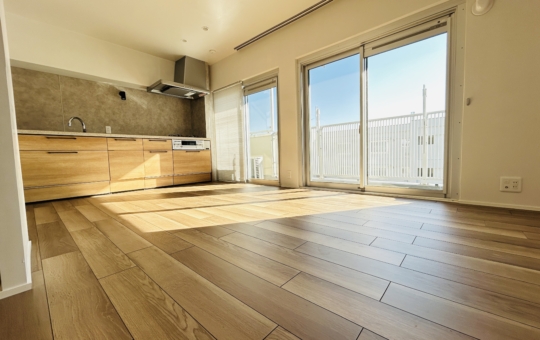 閑静な住宅街のマンションタイプ【汐見台第３住宅１４１０棟】京浜急行本線　屏風ヶ浦駅　徒歩18分