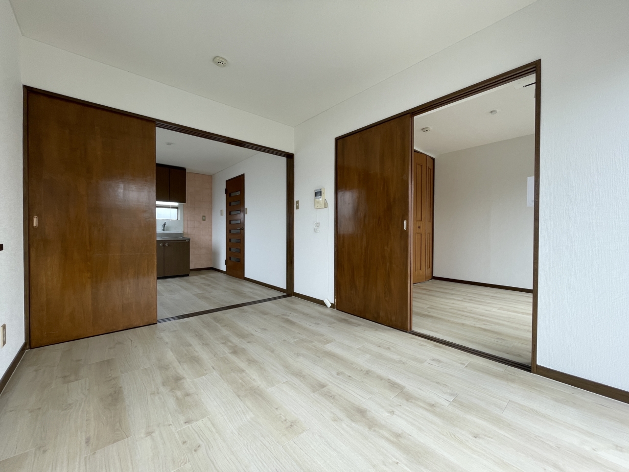 駅徒歩1分×賃料9.4万円の2DK物件！✨(メゾンロヒタカーレ)