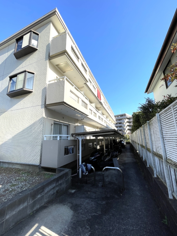 京王堀之内駅徒歩13分！新規室内改装ワンルーム「フローラ内田」☆