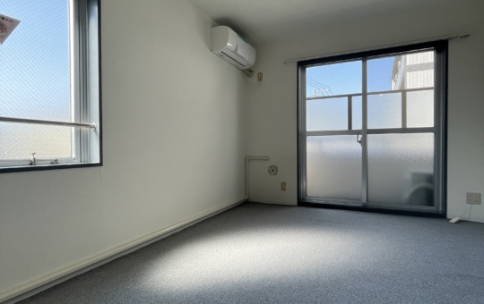 ◆駅徒歩7分×オートロック◆コンパクトな1R・2駅2路線利用可の好立地＜ウインベルソロ西目白＞