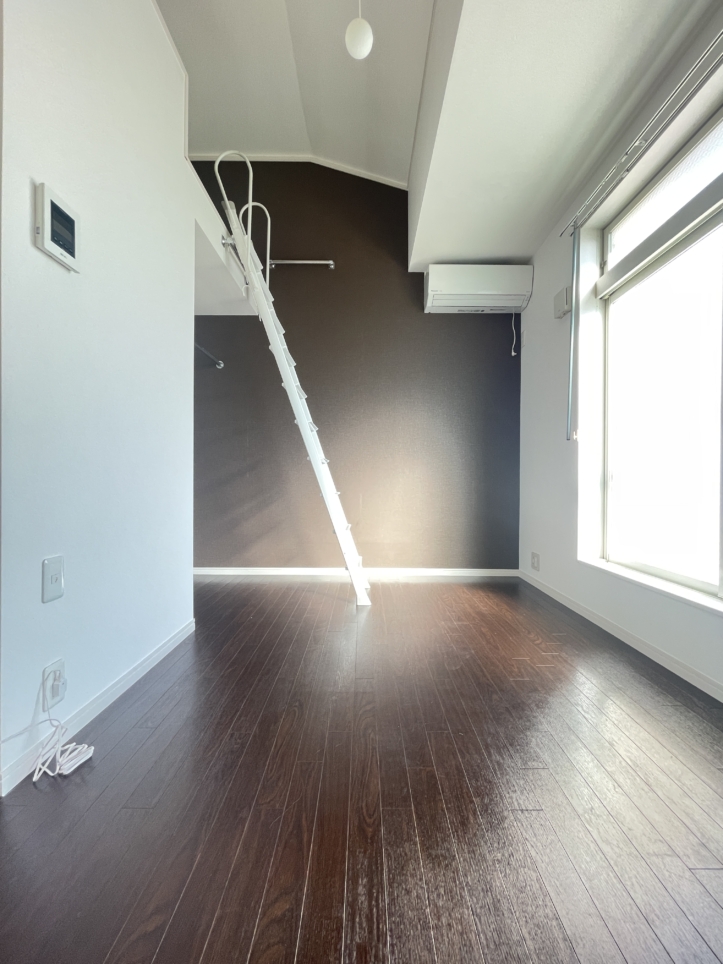 星川駅から徒歩10分以内！大通り近くで生活便利♪　～ソリッド・リファイン星川～