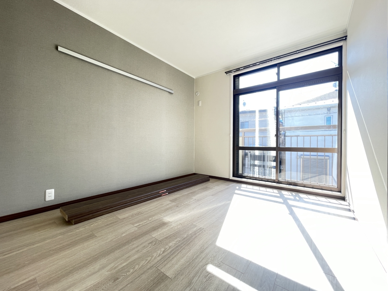 閑散な住宅街　お部屋の中ほぼ新築！　～シティハイムAKASAKA～