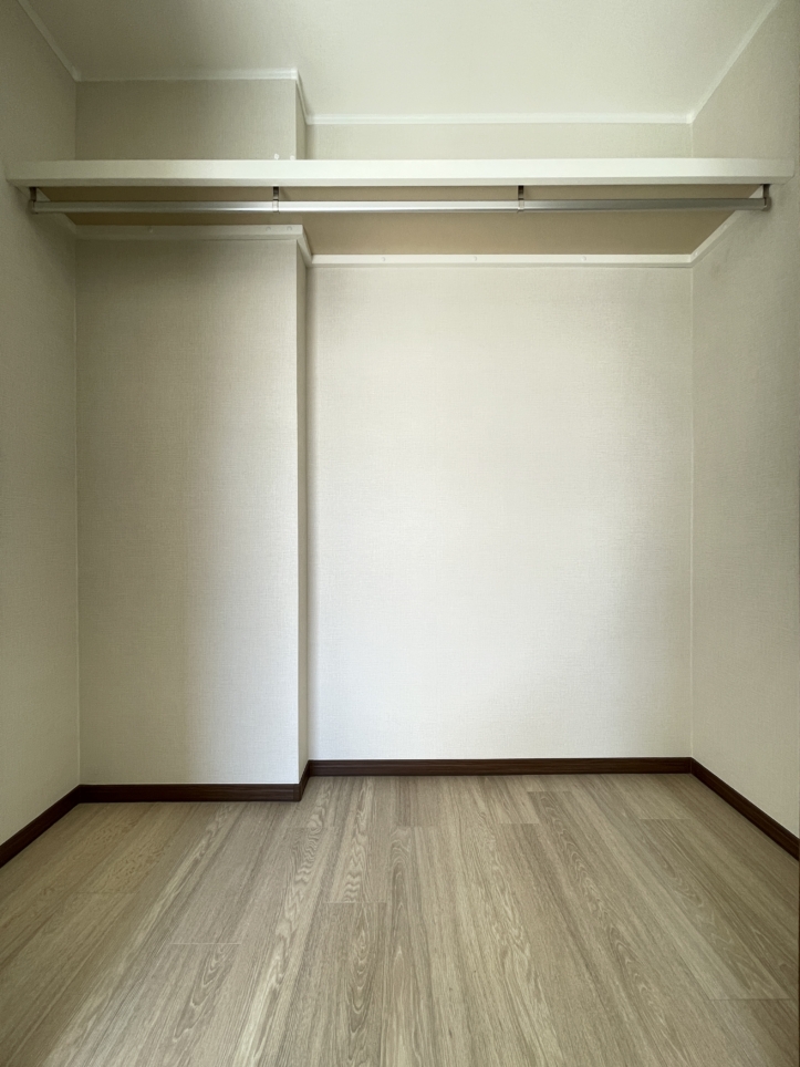 閑散な住宅街　お部屋の中ほぼ新築！　～シティハイムAKASAKA～