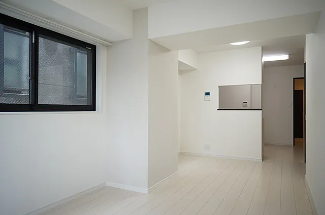 【神山町・松濤】全戸角部屋×デザイナーズRC造｜大使館が点在する都内屈指の高級住宅街の1LDK