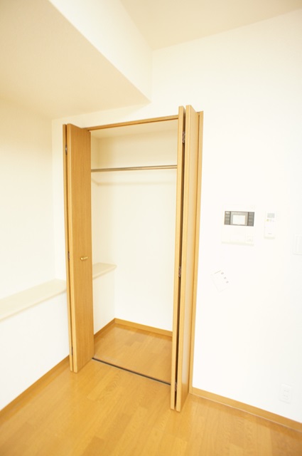 登戸駅から徒歩3分！独立洗面台付1K☆(ラフィーネ多摩川 303)