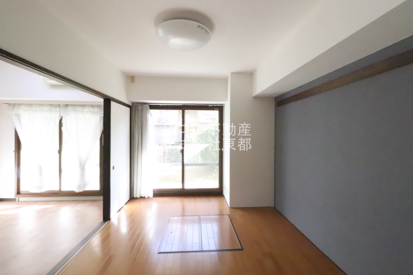 テラスつきの分譲マンション【コスモフォーラム１号棟】