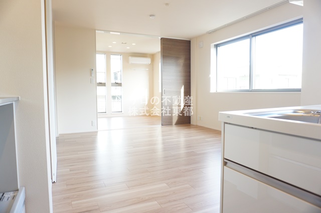 人気の築浅マンション♪ホワイトインブラック