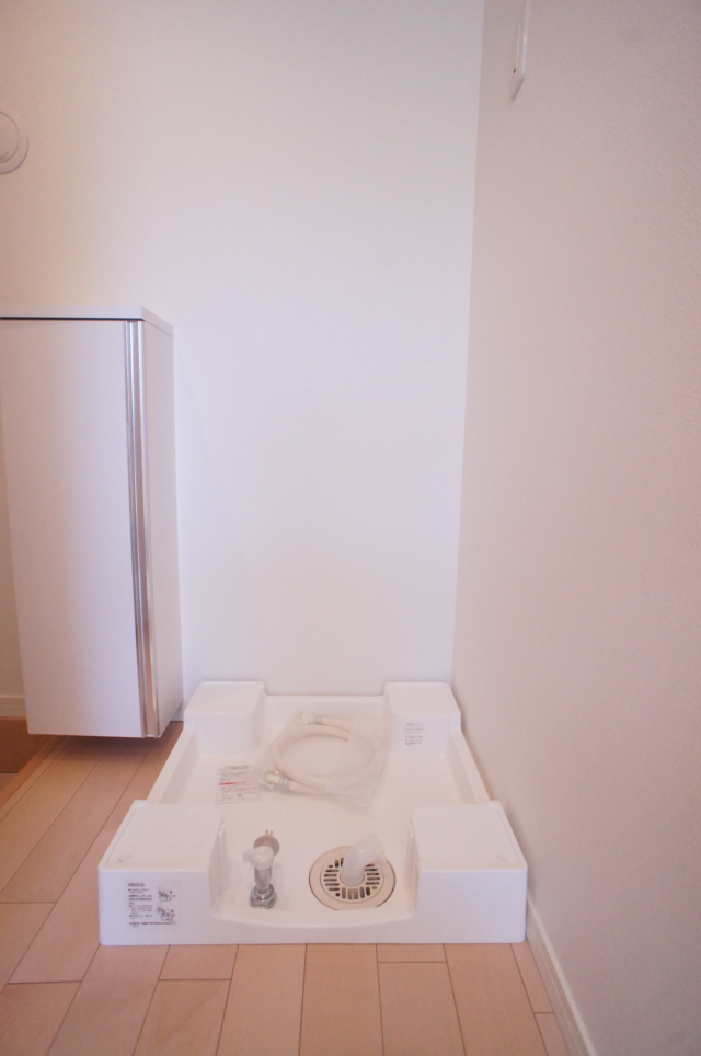 バス／トイレ別の1K☆(アザーレ・クオン中野島 104)