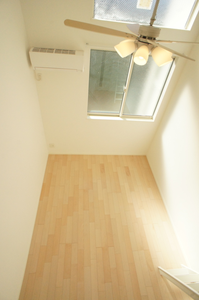 バス／トイレ別の1K☆(アザーレ・クオン中野島 104)