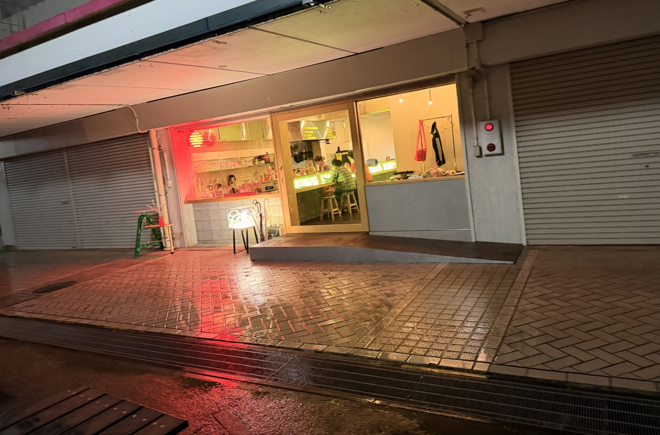 諏訪名店街の【modoki】さん