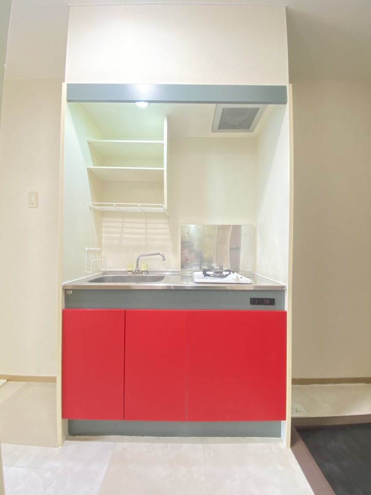 【クレールハイツ三ツ沢】バス・トイレ別！人気の出窓付き物件です♪