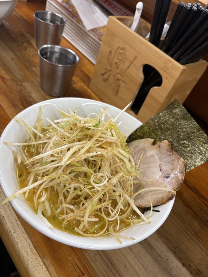 地元で35年愛されるラーメン屋さん【麺屋鼎/相模大野】