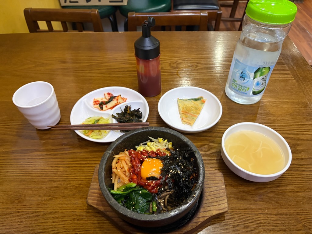 池袋ランチで韓国気分！「イモチャン」の石焼ビビンパが想像以上に満足度高かった