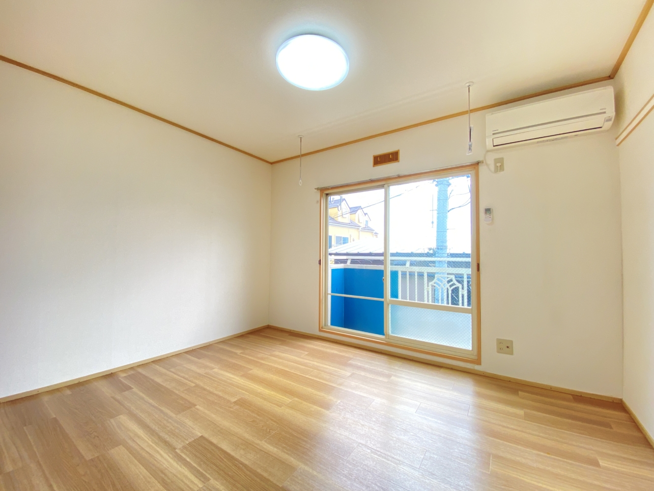 【WINDS三ツ沢】こだわりの三面鏡つきシャンプードレッサー♪コスパ最強物件です！