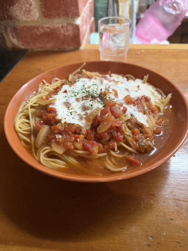 ジャズが流れるスパゲティ屋さん🍝【五線紙】