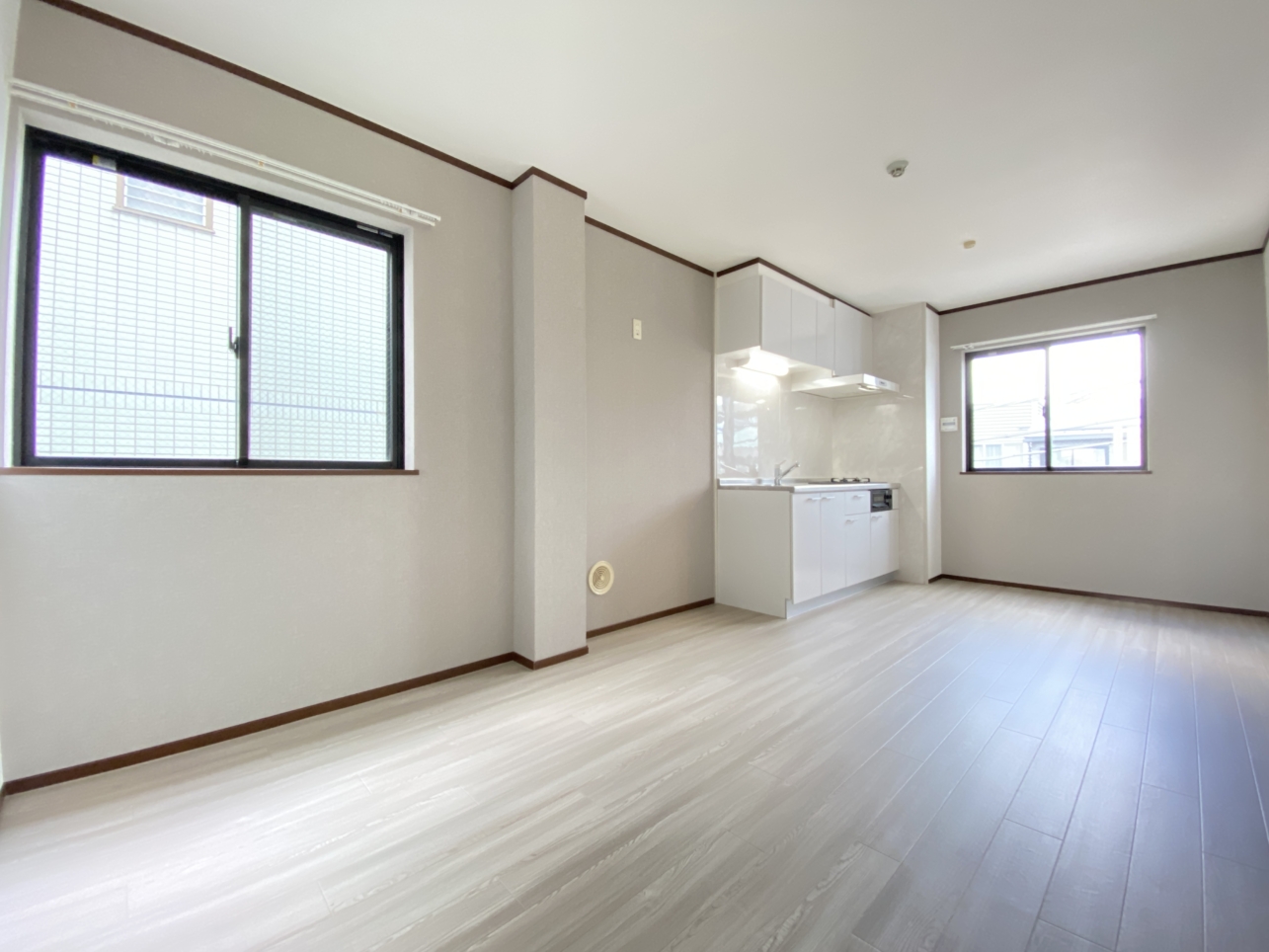 駅近すぎて1回住んだら離れられない（Ｆ・ＦＬＡＴ　ＫＩＮＵＴＡ）