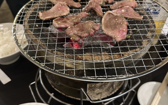 ☆炭火ホルモン　うち家☆