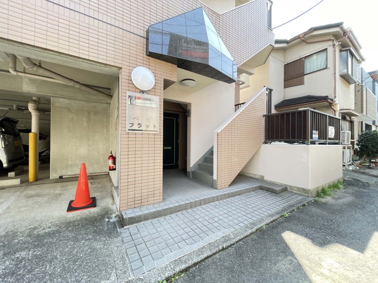 南向き２階角部屋！横浜駅から徒歩圏内！　☆★ベイ・フラット★☆