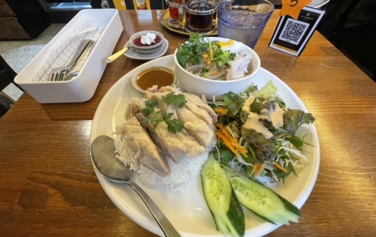 どれを食べても美味しい！タイ料理を気軽に味わえる！　～OCHABAR CAFE(オチャバーカフェ)～