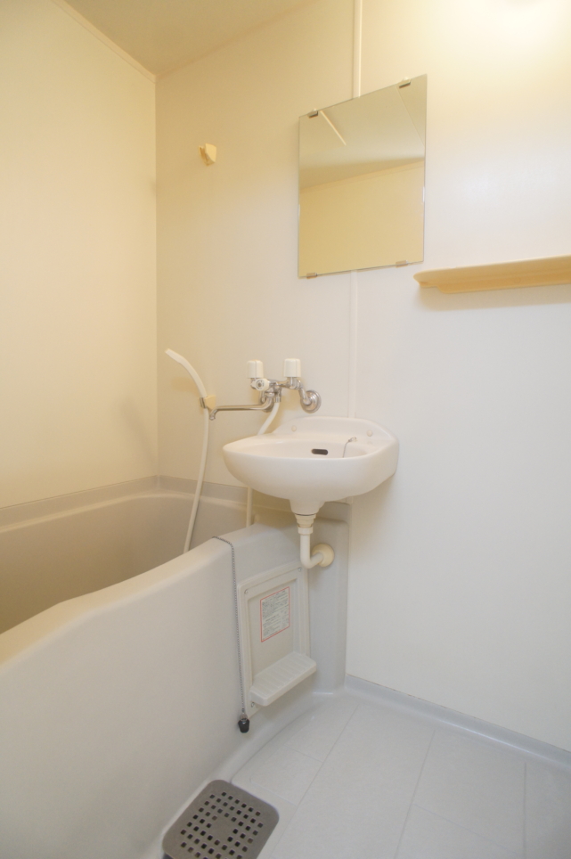 2階角部屋　南向きのお部屋です☆【サクラコート】