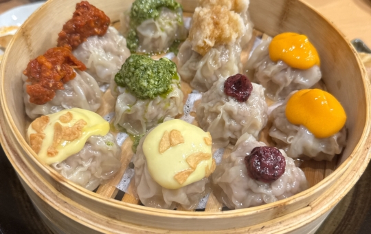 シュウマイが美味い店！！【ろくし】