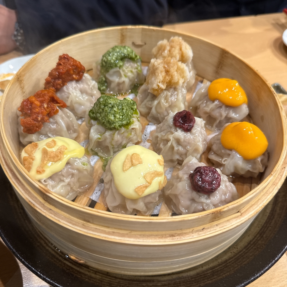 シュウマイが美味い店！！【ろくし】