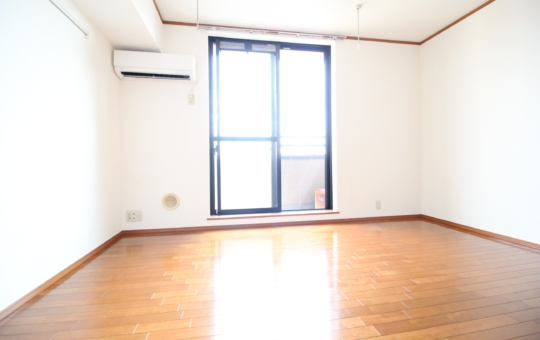 JR南武線武蔵中原駅12分☆居室7.3帖のオートロック付きアパートです♪【ウッドヴィレッジ等々力】