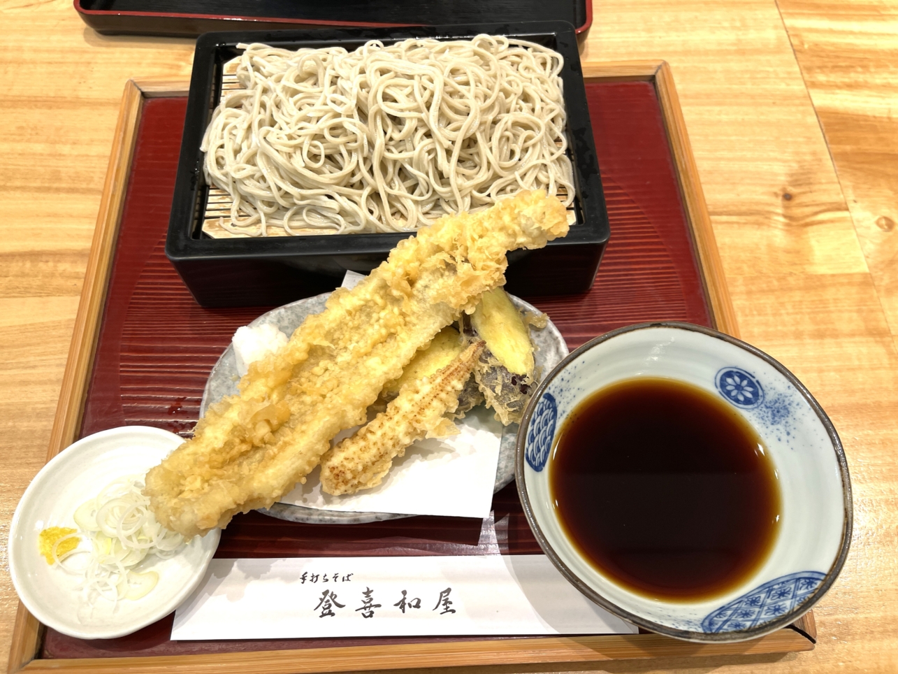 ランチは行列も！手打ちそば【登喜和屋】