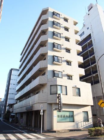 【グリーンガーデン】反町駅徒歩3分！全室フローリングの出窓付きです♪